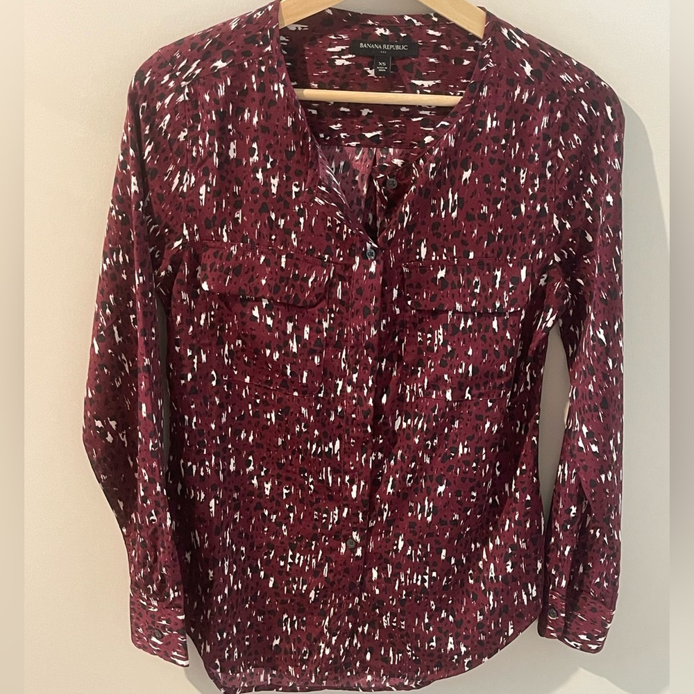 Banana Republic button up blouse